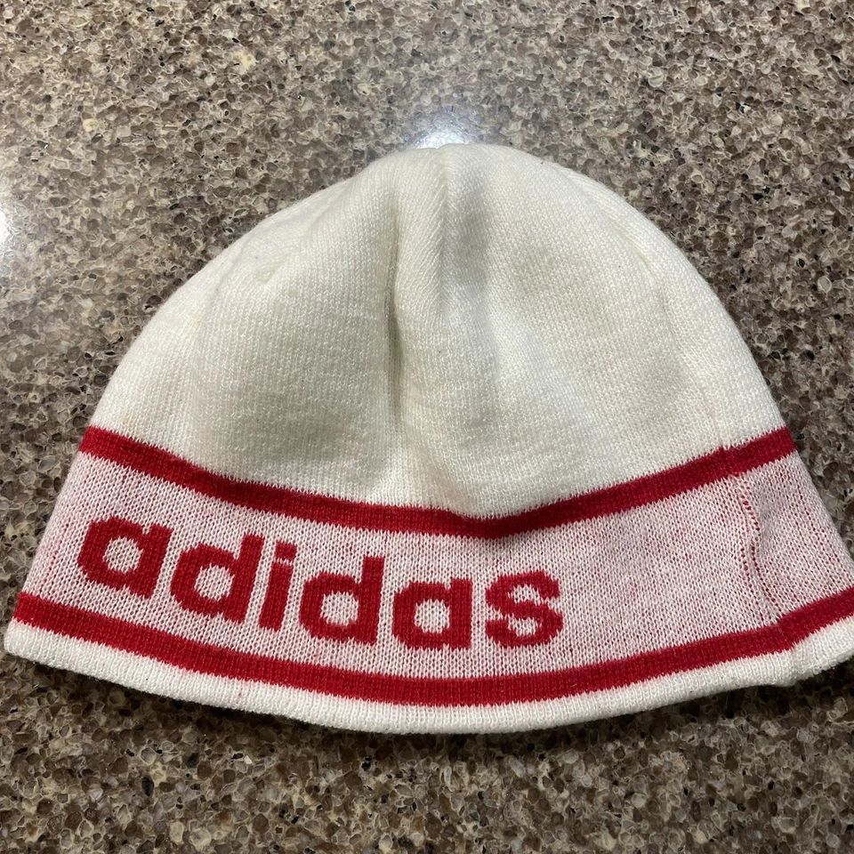 Adidas Invierno Medias Gorra Gorro Rojo y Blanco Vintage Foto 2 de 2