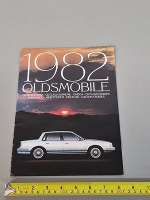 1982 Oldsmobile Full Line sales brochure 16pg ORIGINAL Cutlass Supreme Ciera 98