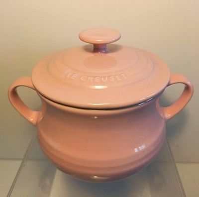 Le Creuset Suppentopf aus Steingut mit 2 Henkeln in Baby hellrosa 