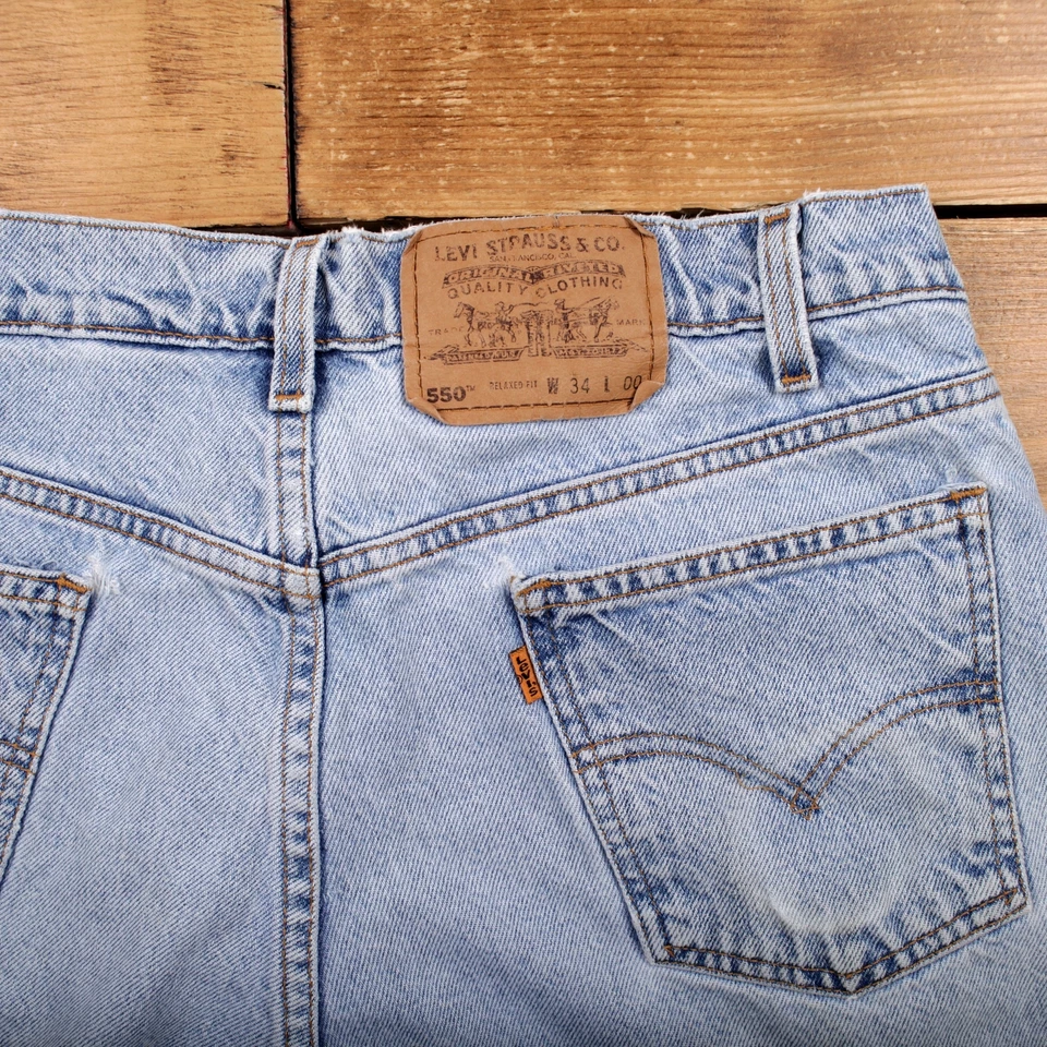 Vintage Levi's Denim Shorts 34 Levis 550 Hemmed 90s Jorts Medium Wash Bermuda - Image 4 of 4