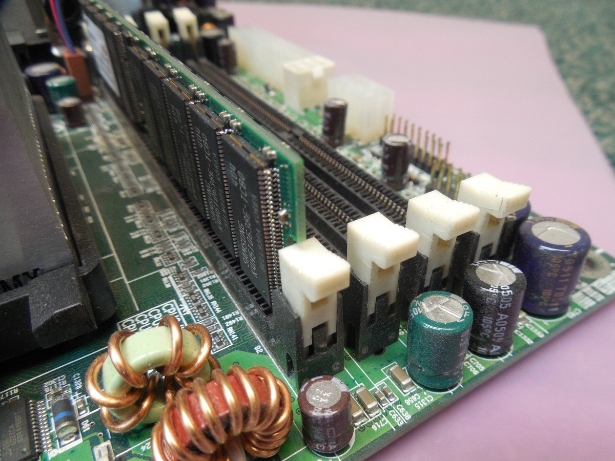 TYAN THUNDER K8W SERVER MOTHERBOARD COMBO S2885 ANRF DUAL