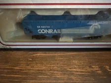 Tyco HO Scale 4-Bay  Hopper Car Train Conrail CR #433165