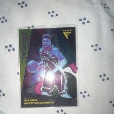 Panini Flux Appeal Giannis Antetokounmpo #18 Bucks Insert 2022-23