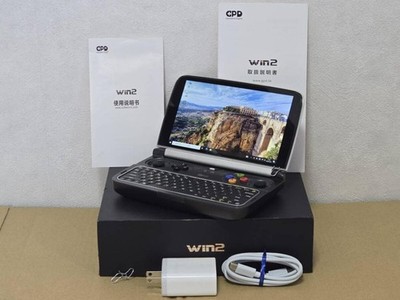 GPD Win2 Win 2 Intel Core m3-8100Y RAM 8GB SSD 256GB Japan
