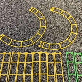 Micro Knex Track 16&rdquo;Straight  Green & Yellow &Two Curves- K'nex Coaster Parts 28