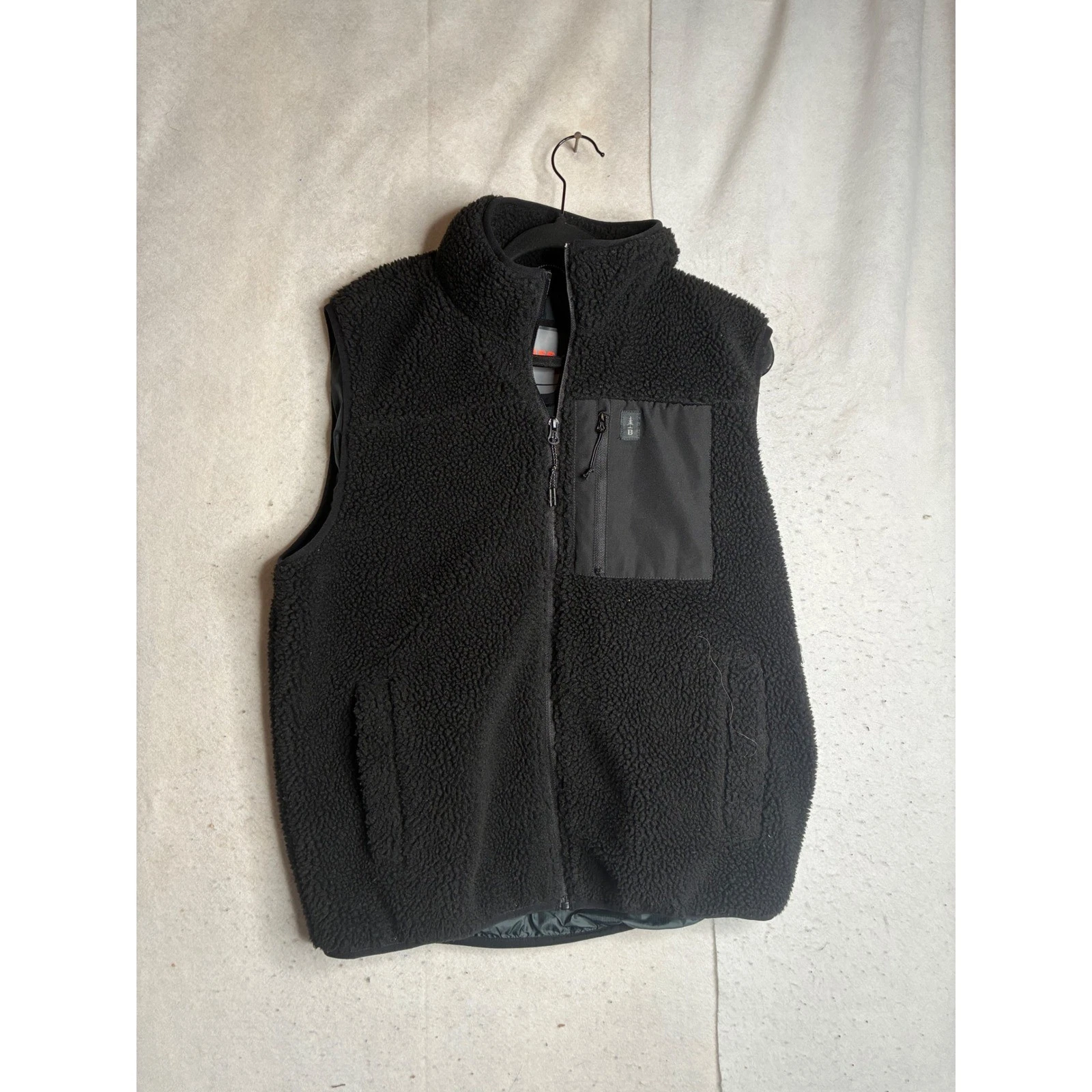 Bass Outdoor Mens Sherpa Fleece Full Zip Vest Black Large Pocket Hiking Layer