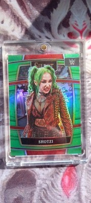 2022 Panini Select WWE - Concourse Shotzi Blackheart #34 Neon Green Prizm /49