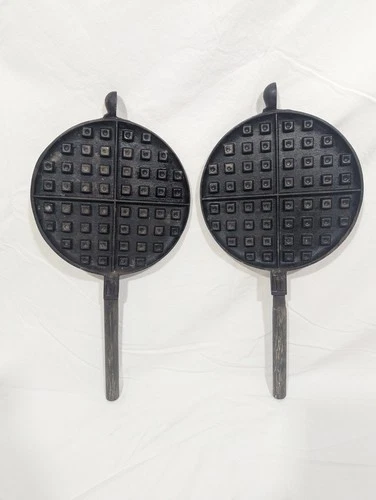 Vintage Wagner #8 Cast Iron Waffle Iron PADDLES ONLY Sidney O Pat 1910 Wood