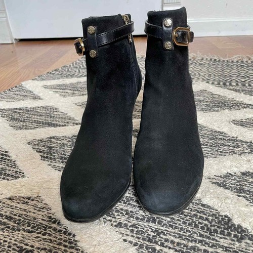 Tory Burch | Botines con hebilla de tacón medio de gamuza negra Patricia - Imagen 3 de 10