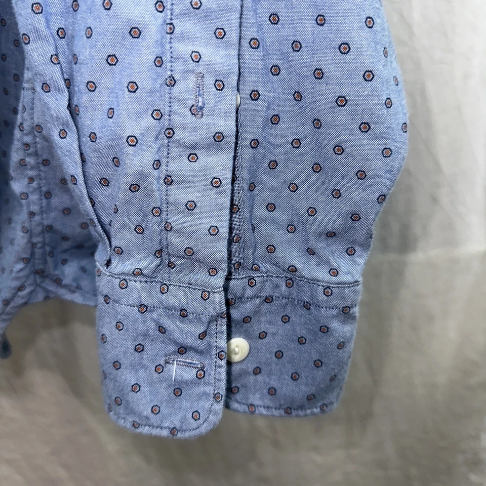 Fossil 54 Button Down Mens Shirt Size L circle dot pattern Classic fit blue - Image 4 of 4