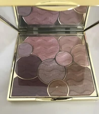 🎗🎗🎗Tarte Buried Treasure Eyeshadow Palette / 10% Proceeds Goes To Charity