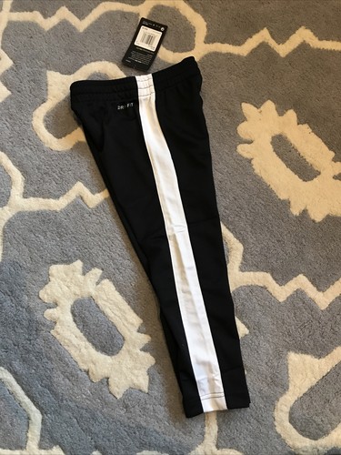 Boys Nike Black Drifit Sweatpants Size 3-4Y / 98-104cm NWT - Picture 2 of 4