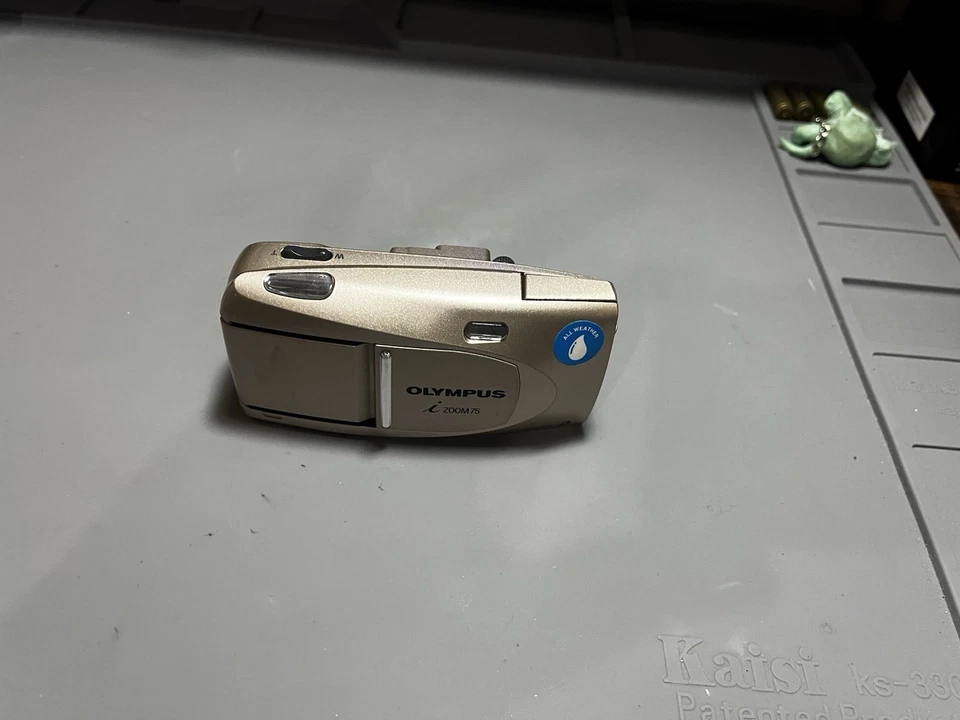 Olympus i Zoom 75 APS Point & Shoot Compact Film Camera Made in Japan - Image 2 of 4