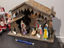 Upscale Vintage Christmas Nativity Scene Crèche Manger - Wood, Made in Italy  
