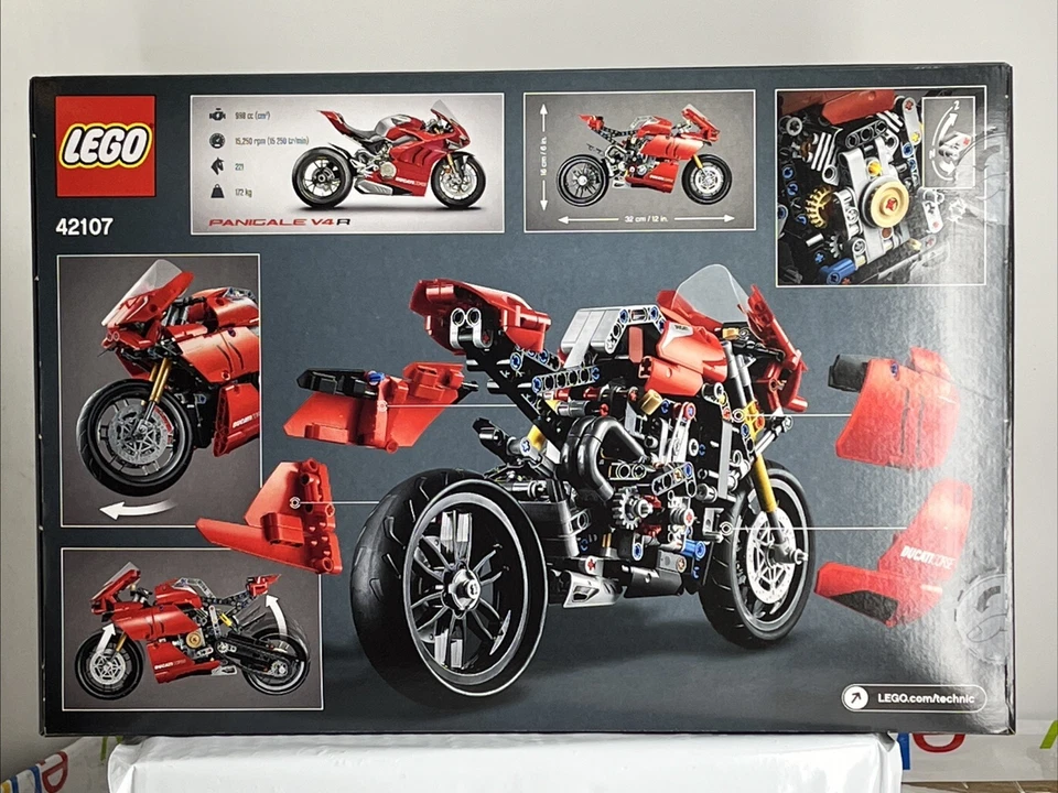Lego Technic 42107 Ducati Panigale V4 R Street Bike Motorcycle Red - Image 4 of 4