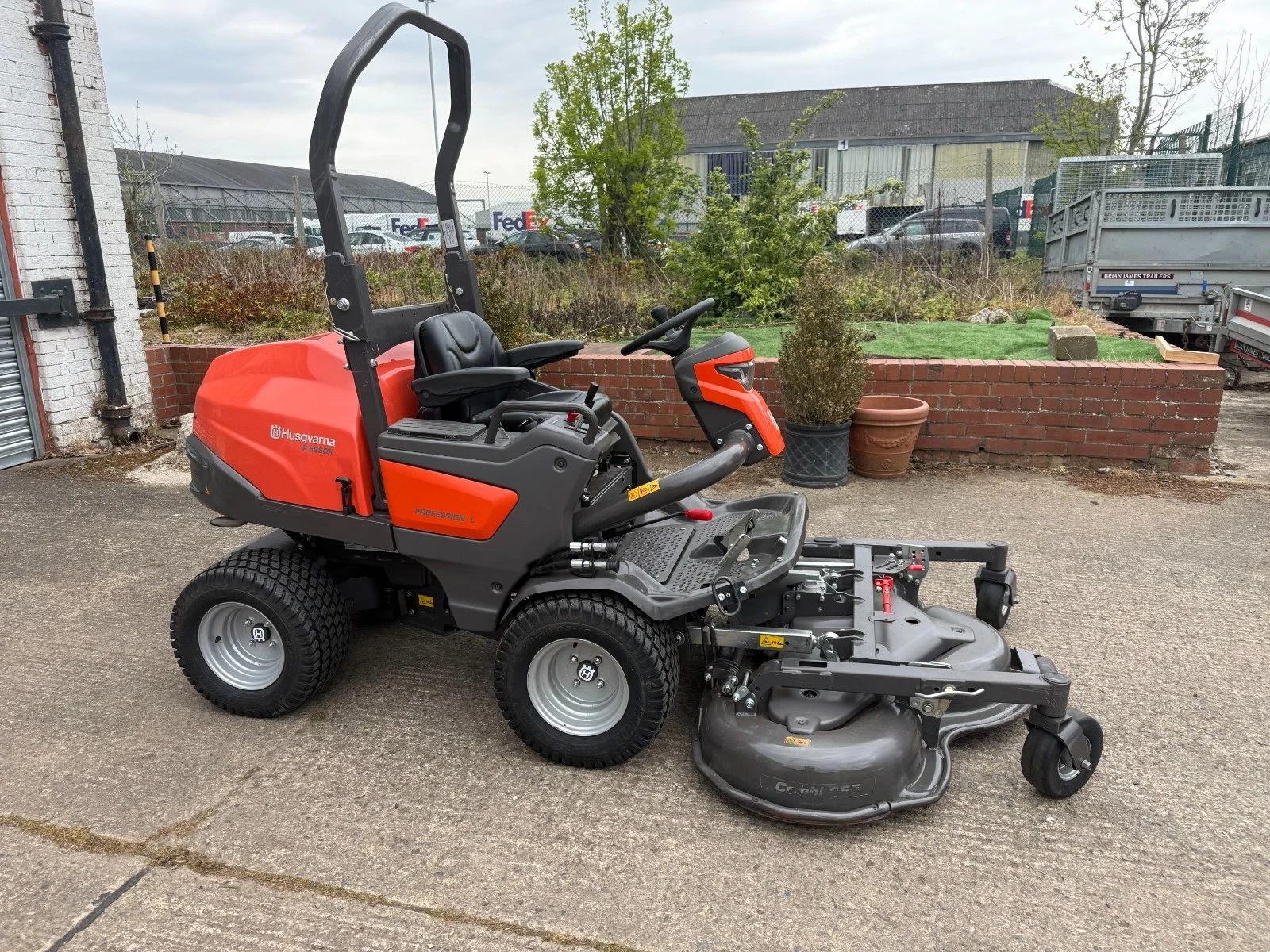 HUSQVARNA P525DX