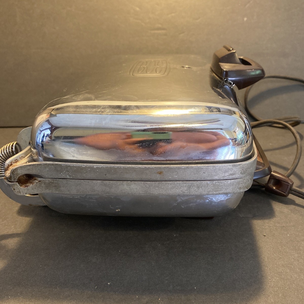 Vintage GE General Electric Chrome AUTOMATIC GRILL WAFFLE BAKE