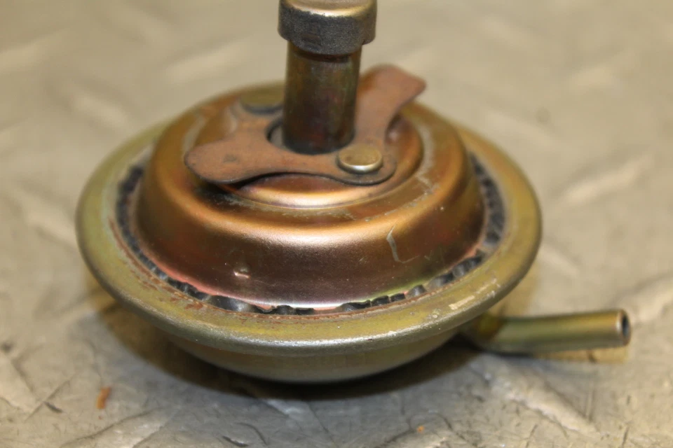 Suzuki Hayabusa GSX1300R 2004 válvula de aire solenoide Foto 4 de 4