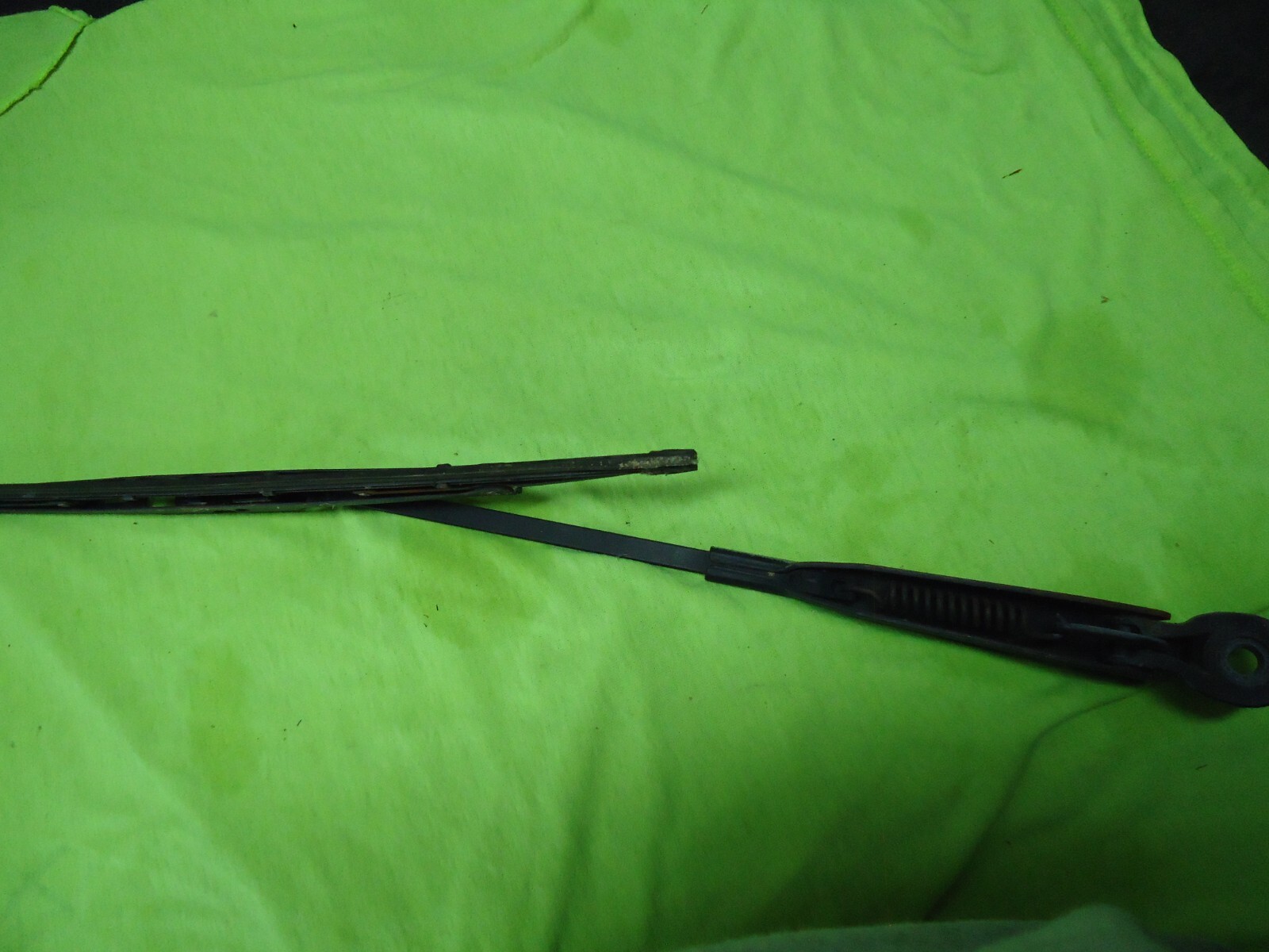 Rear Wiper Arm & Blade 1998 Dodge Durango Preowned OEM eBay