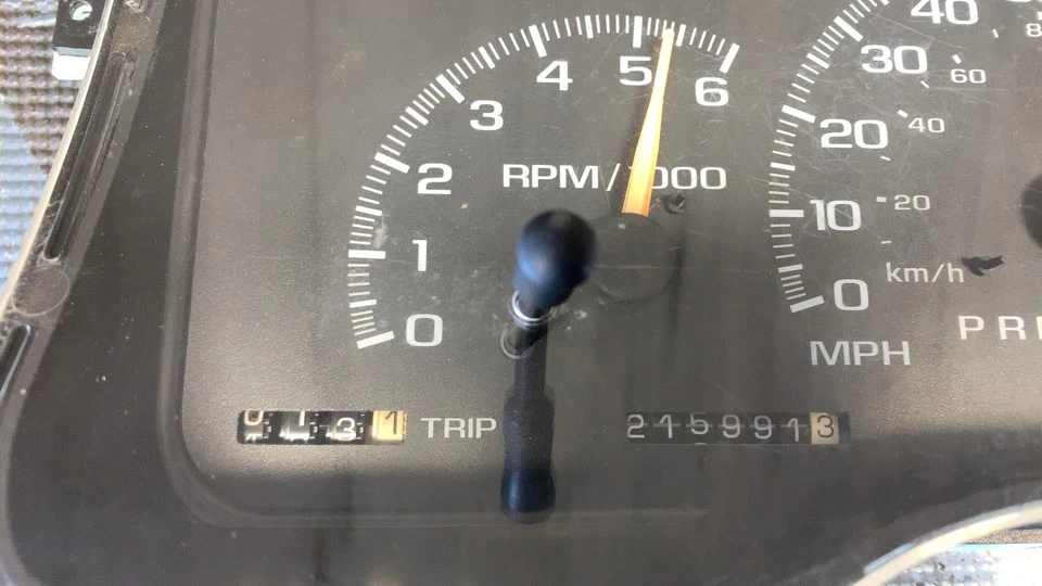 Chevy Tahoe LS 5.7L 4X4 Speedometer Cluster 16221455 1995-2000 OEM - Image 4 of 4