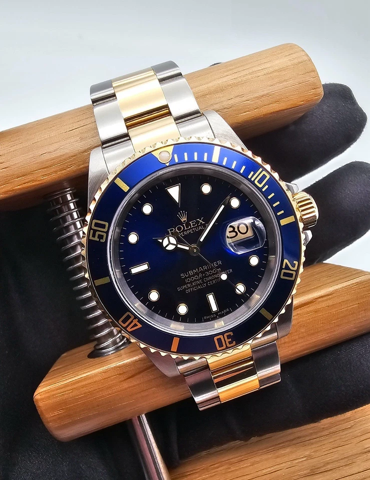 Rolex Submariner Date Bluesy Stahl/Gold No Holes Mint - Bild 2 von 4