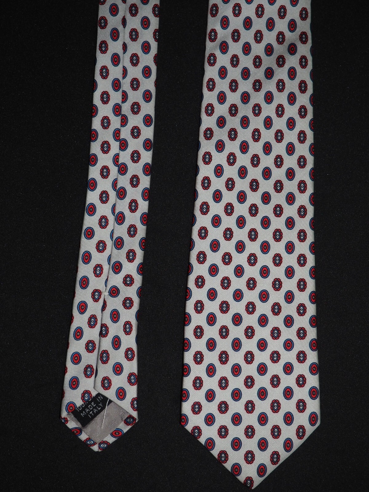Foto 1 di 6