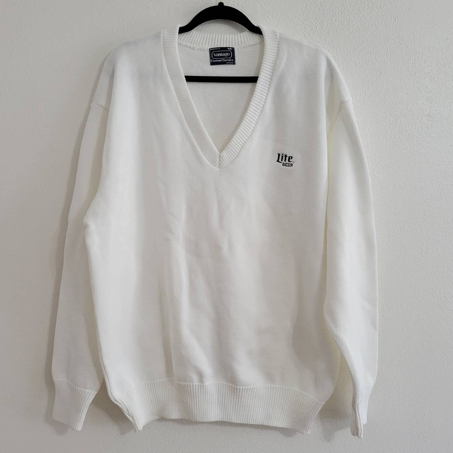 Vantage Custom Classics V-neck Pullover Sweater e… - image 1