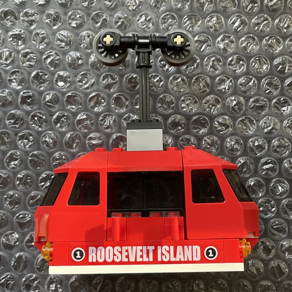 Authentic LEGO 4852 Replacement Red Cable Car For Spiderman The Final Showdown - Image 2 of 4