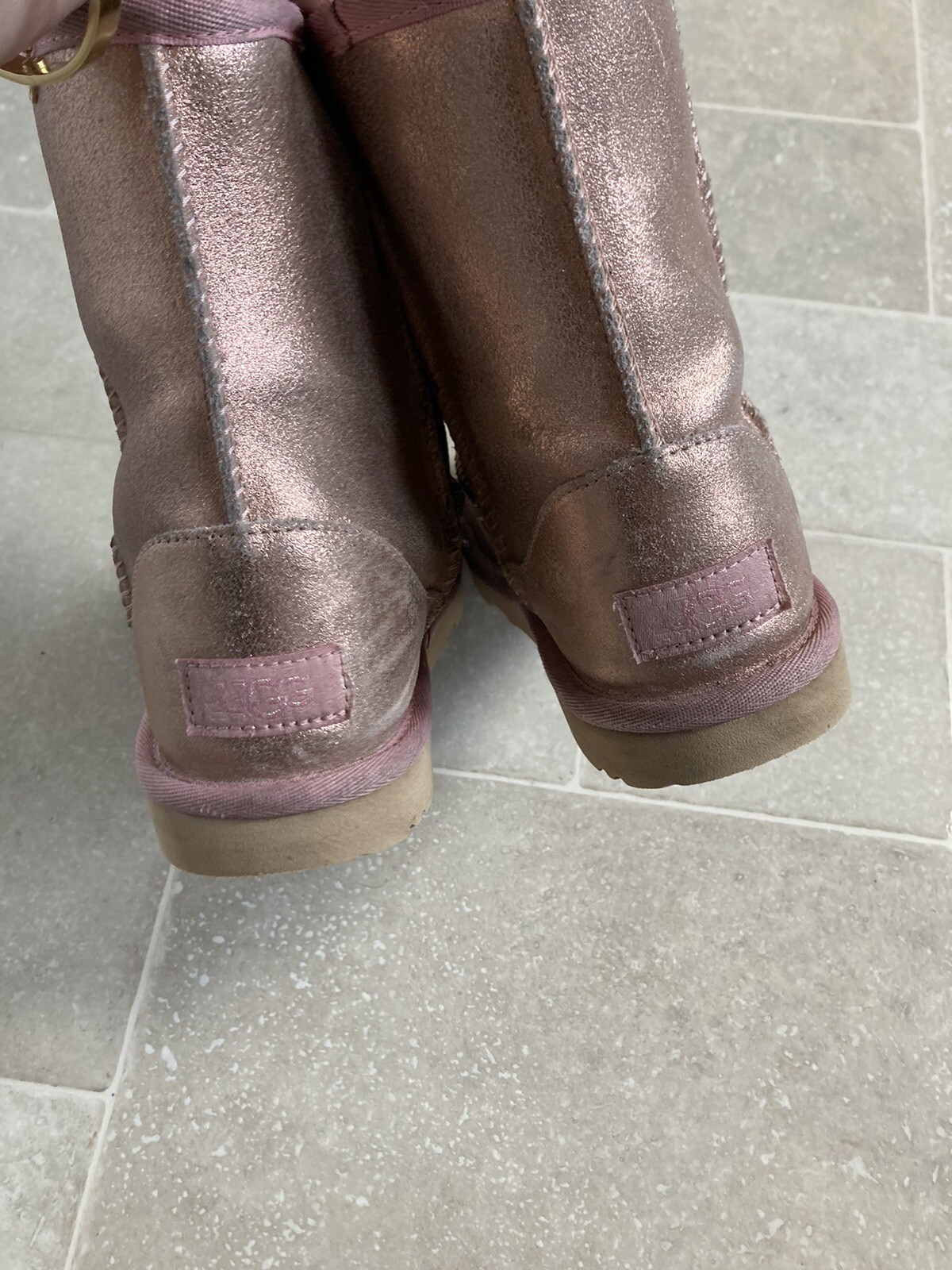 ugg boots uk 2 junior rose gold metallic limited edition sold out image 3