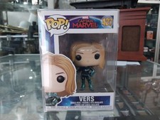 FUNKO POP CAPTAIN MARVEL - VERS BOBBLE-HEAD VINYL FIGURINE #427 IN BOX