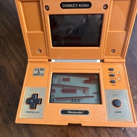 ⭐️ NINTENDO Donkey Kong Game and Watch in Excellent Condition (DK-52) 1982