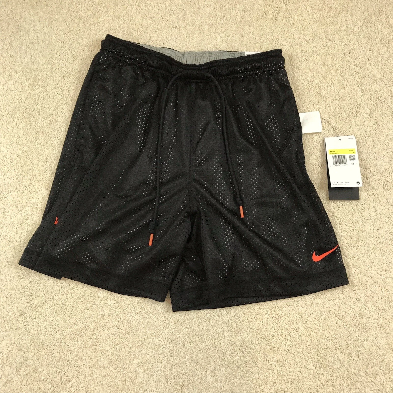 Nike Standard Issue WNBA Shorts Mens Small Black Gray Reversible DV6455 010