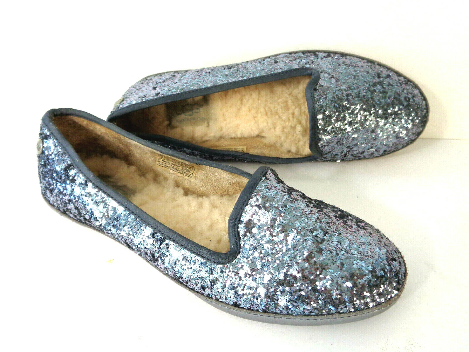 UGG AUSTRALIA 1003225 Alloway US 5M Ice Blue Glitter Shearling Ballet Flats