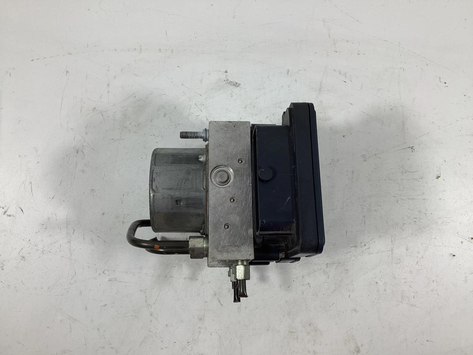 Bomba de freno antibloqueo Nissan Altima 2014-2016 ABS 2265106455 OEM. Foto 4 de 4