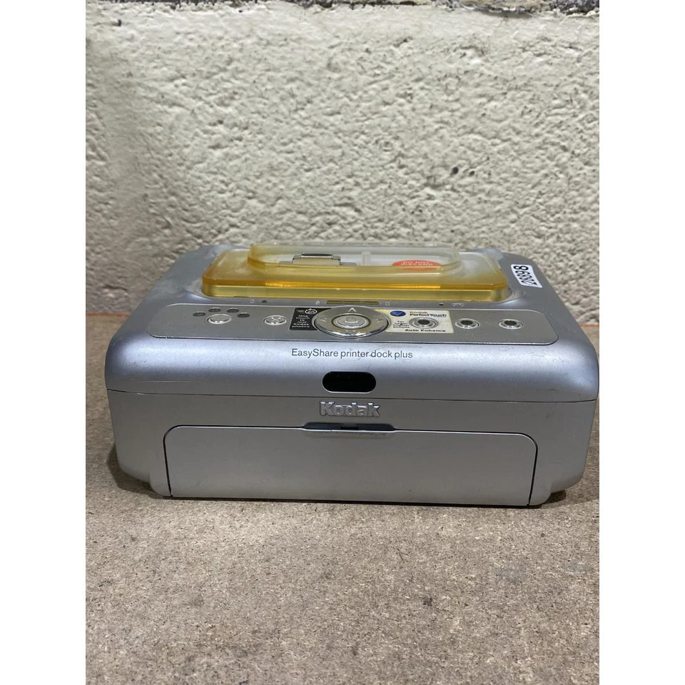 Kodak Easyshare Printer Dock Plus Silver Wireless USB 4-Way Control - For Parts - Image 2 of 4