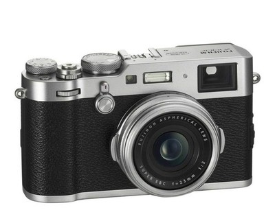 Fujifilm X100F 24,3 MP APS-C X-Trans III Digitalkamera, 23-mm-F2-Objektiv Silber