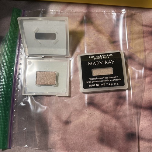Mary Kay CHROMA FUSION EYE SHADOW Color New Single Rose Gold # 107622 - Picture 1 of 3