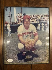 Johnny Bench Card and Memorabilia Guide 45