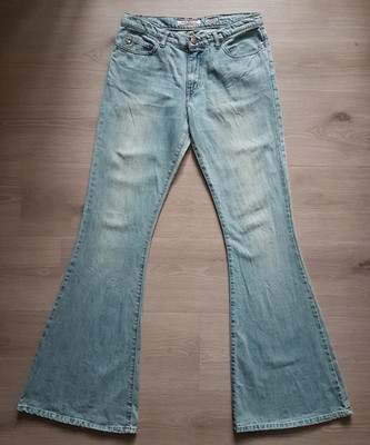 MISS SIXTY Jeans Supertommy W28 L34 Denim hell-blau superflare Schlaghose Miss60