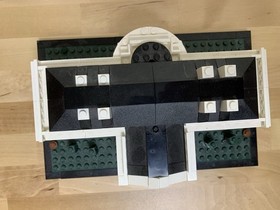 LEGO Architecture 21006 The White House - DUSTY & INCOMPLETE