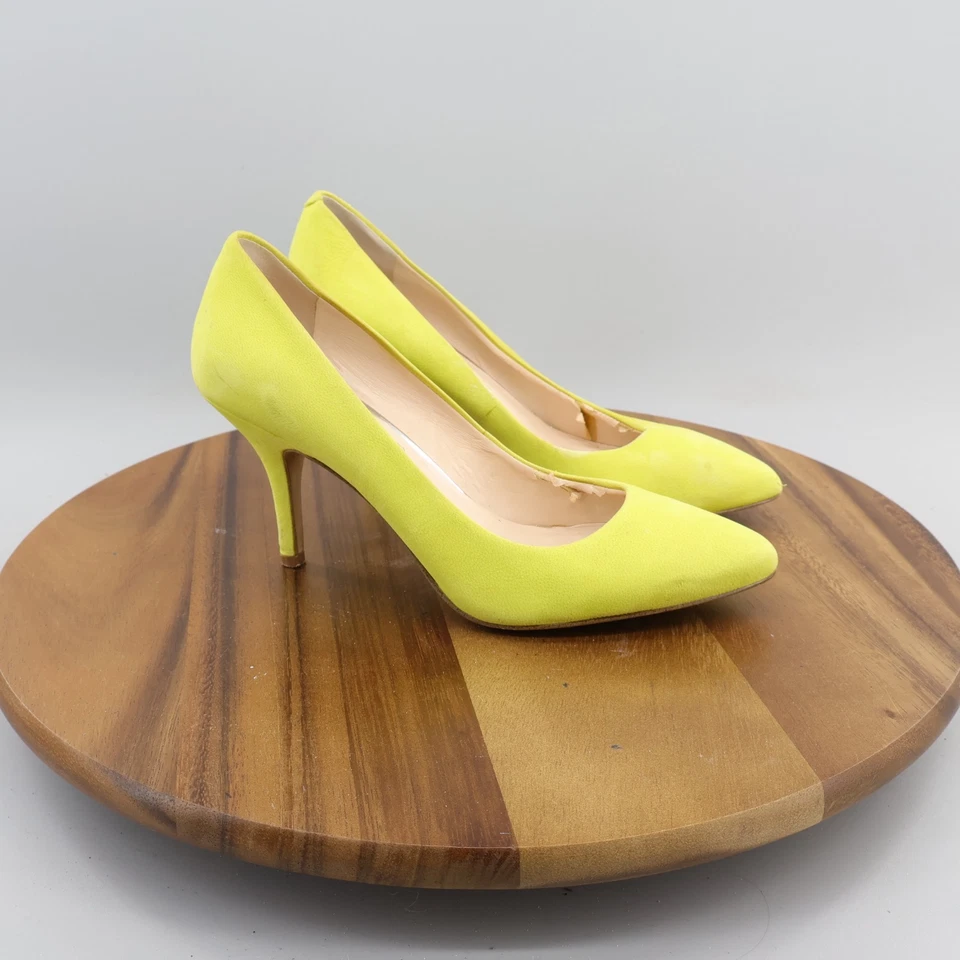 Salto amarelo neon I.N.C International Concepts tamanho 6.5 - Imagem 3 de 4