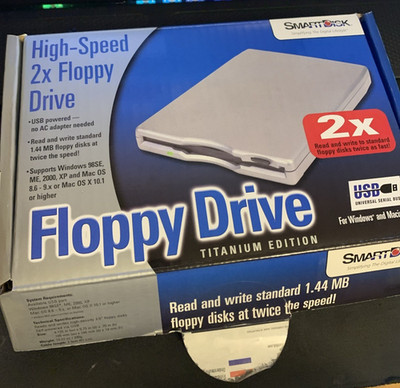 SmartDisk High Speed 2x External Floppy Drive Titanium Edition USB