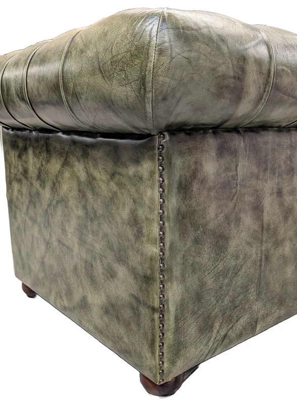 Poltrona Chesterfield Club in VERA PELLE Verde Capitonné con Borchie Salotto Pub, fotografia 7 di 16