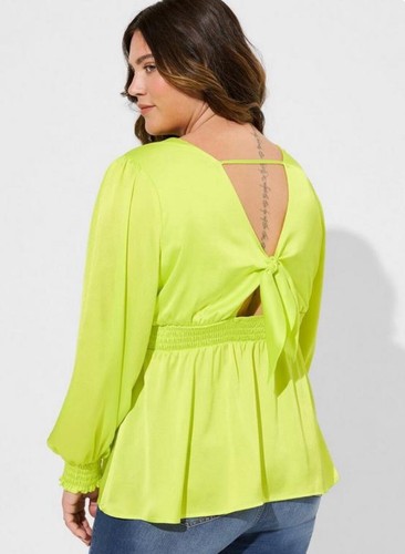 NWT Torrid Satin Surplice Tie Cut Out Back Neon Green Long Sleeve Blouse Size 4X - Picture 3 of 12