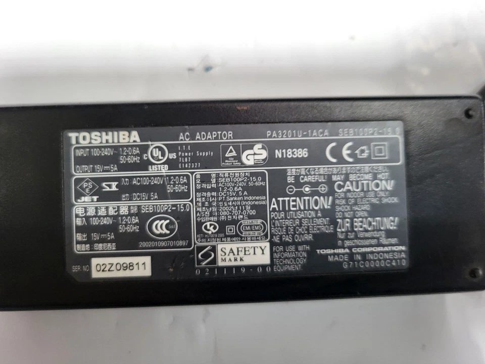 ADAPTADOR AC TOSHIBA PA3201U-1ACA SEB100P2-15.0 15V 5A (R2S8.4B1) Foto 4 de 4