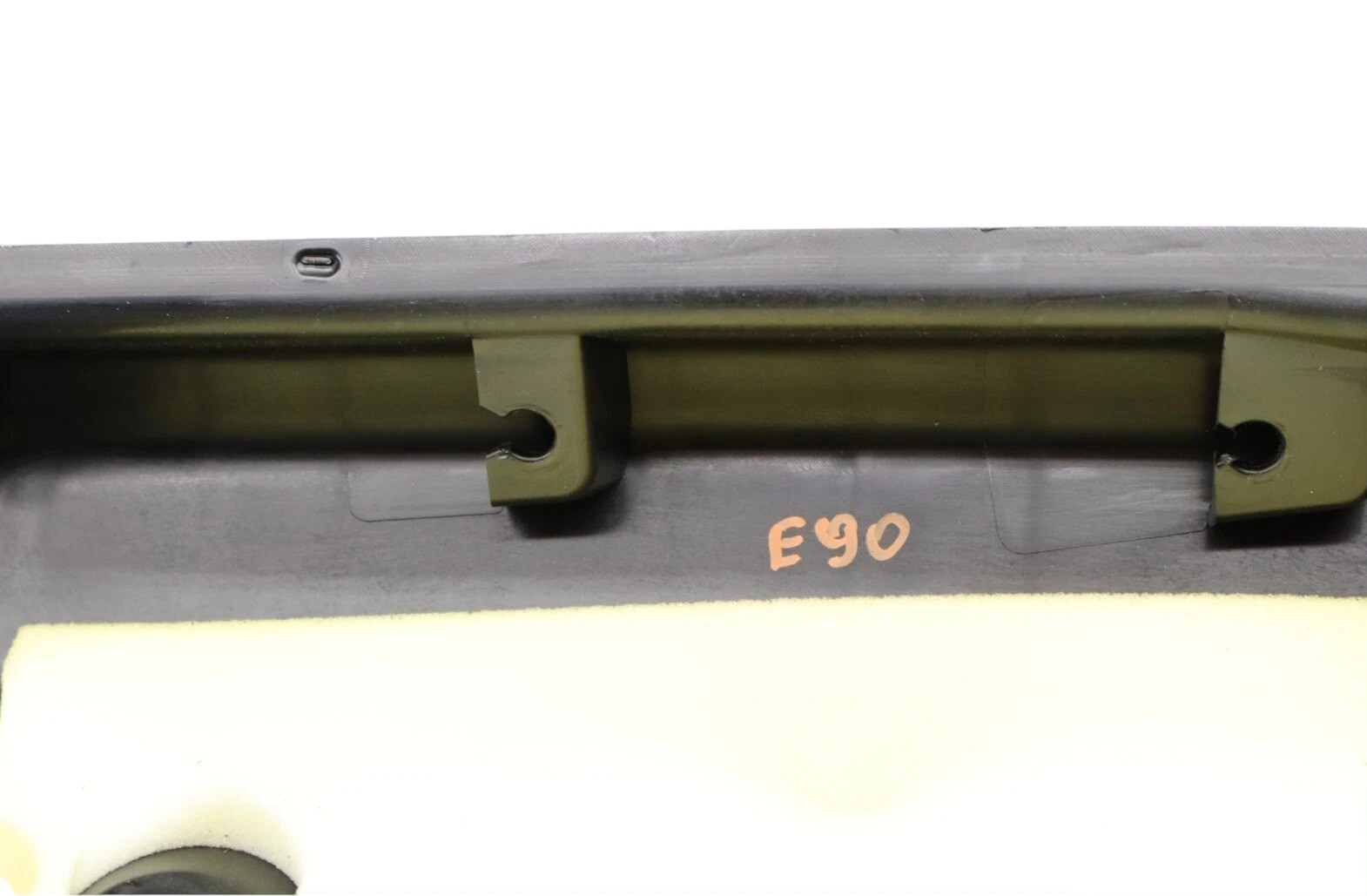 14-22 Maserati Ghibli M157 Rear Trunk Lid Lock Latch Trim Cover 670071565 Oem
