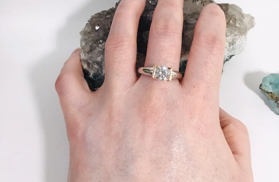 Anillo de compromiso solitario de oro macizo de 14 quilates de oro blanco y rosa DQ 2,25 quilates circonita cúbica talla 9,5 Foto 2 de 4