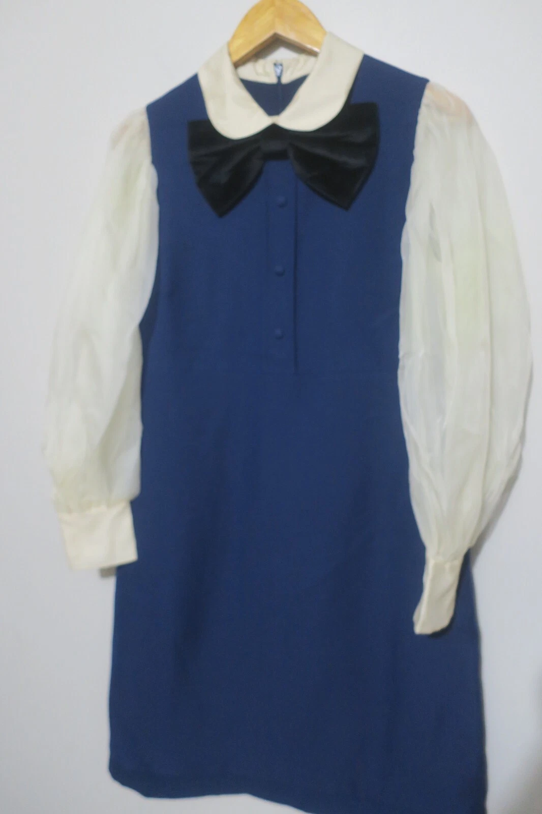 Robe Gucci taille 44 boutons logo marine italienne