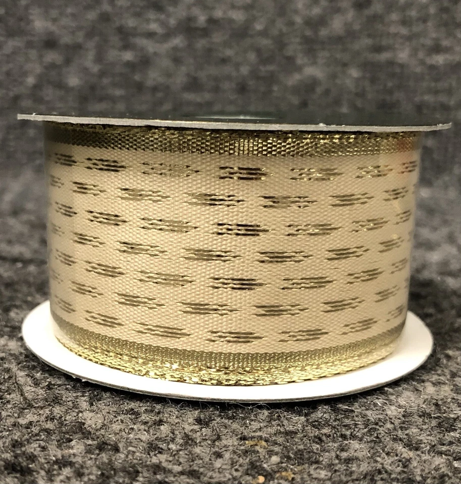 Lot Of 8 Vintage Christmas Ribbon (4) 1 1/2” Wired, (3) 3/8” & (1) 1/2” New - Image 4 of 4