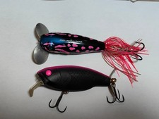 deps Fishing Lure Set Fluster & Buzzjet Topwater Baits Black Pink 2pcs